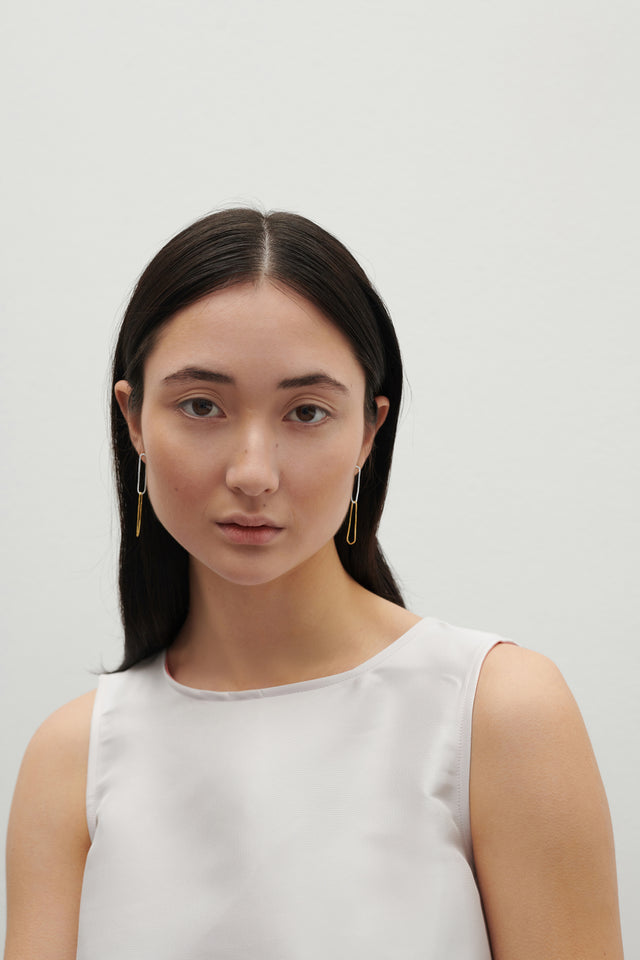 Stecker FINEFINE, zweifarbig in Gold 585, 14 Karat und 925 Sterling Silber, Länge 50 mm, Handmade in Germany, Jonathan Radetz Jewellery